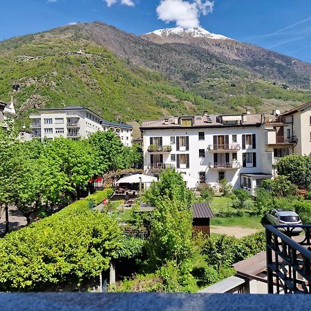 Bernina Station Center Apartment - ตีราโน ภายนอก รูปภาพ