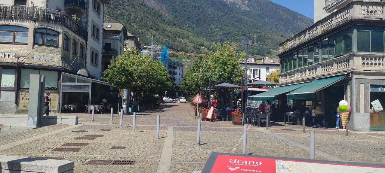Bernina Station Center Apartment - ตีราโน ภายนอก รูปภาพ
