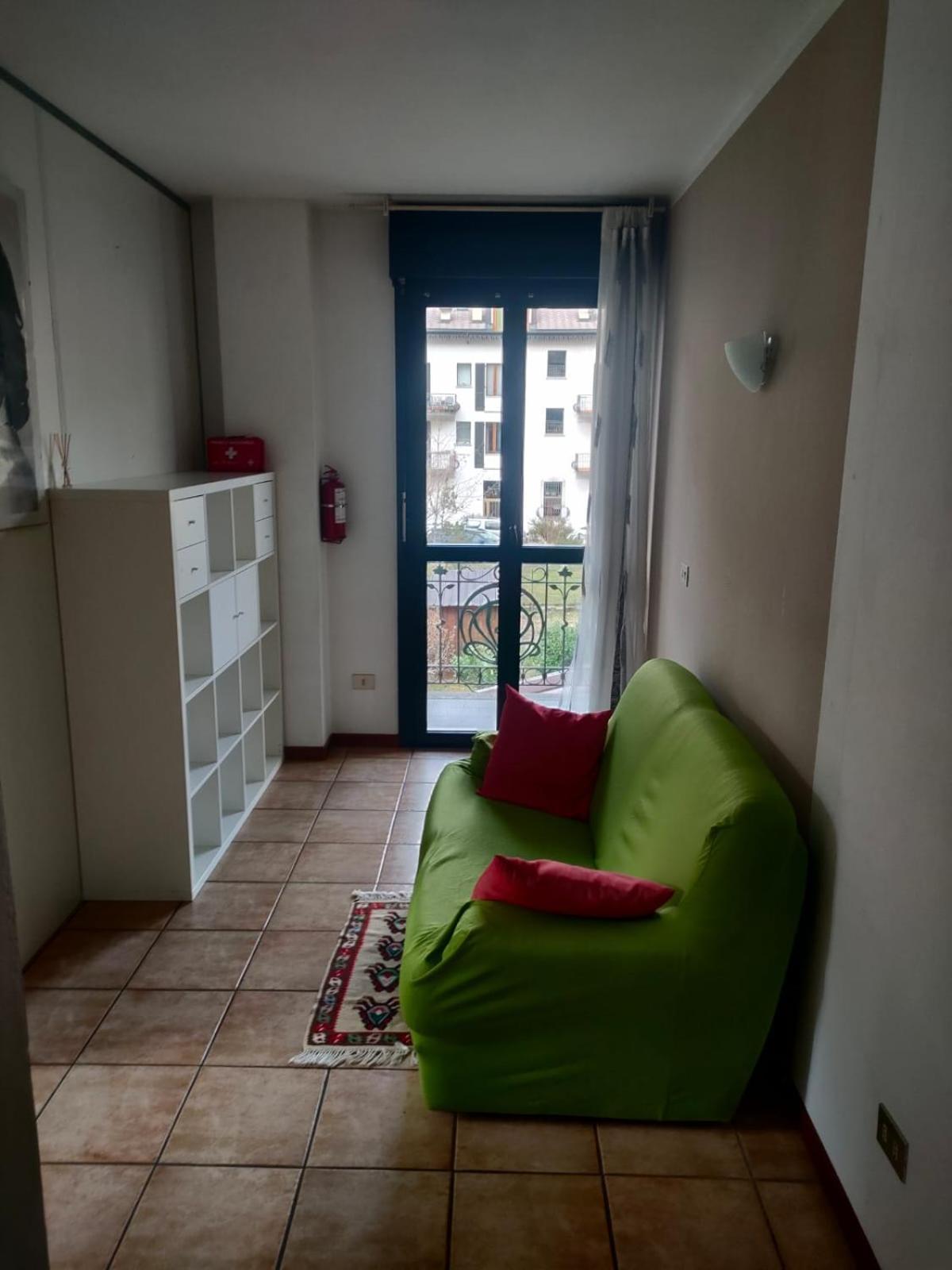 Bernina Station Center Apartment - ตีราโน ภายนอก รูปภาพ