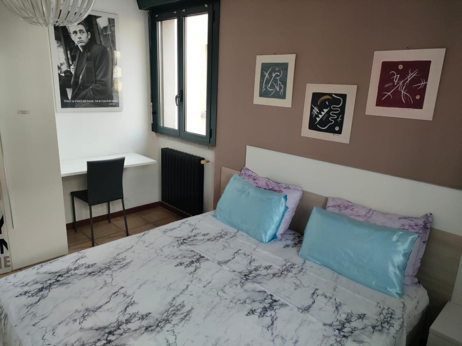 Bernina Station Center Apartment - ตีราโน ภายนอก รูปภาพ