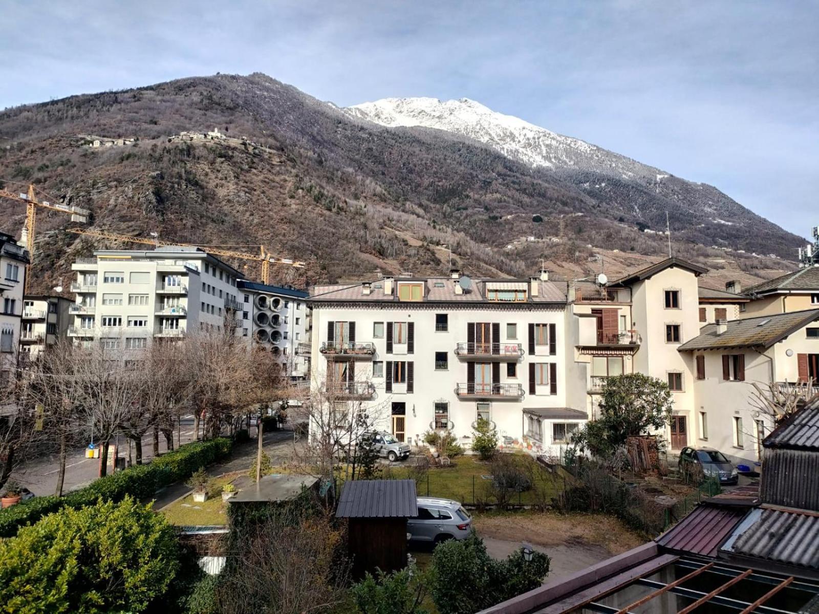 Bernina Station Center Apartment - ตีราโน ภายนอก รูปภาพ
